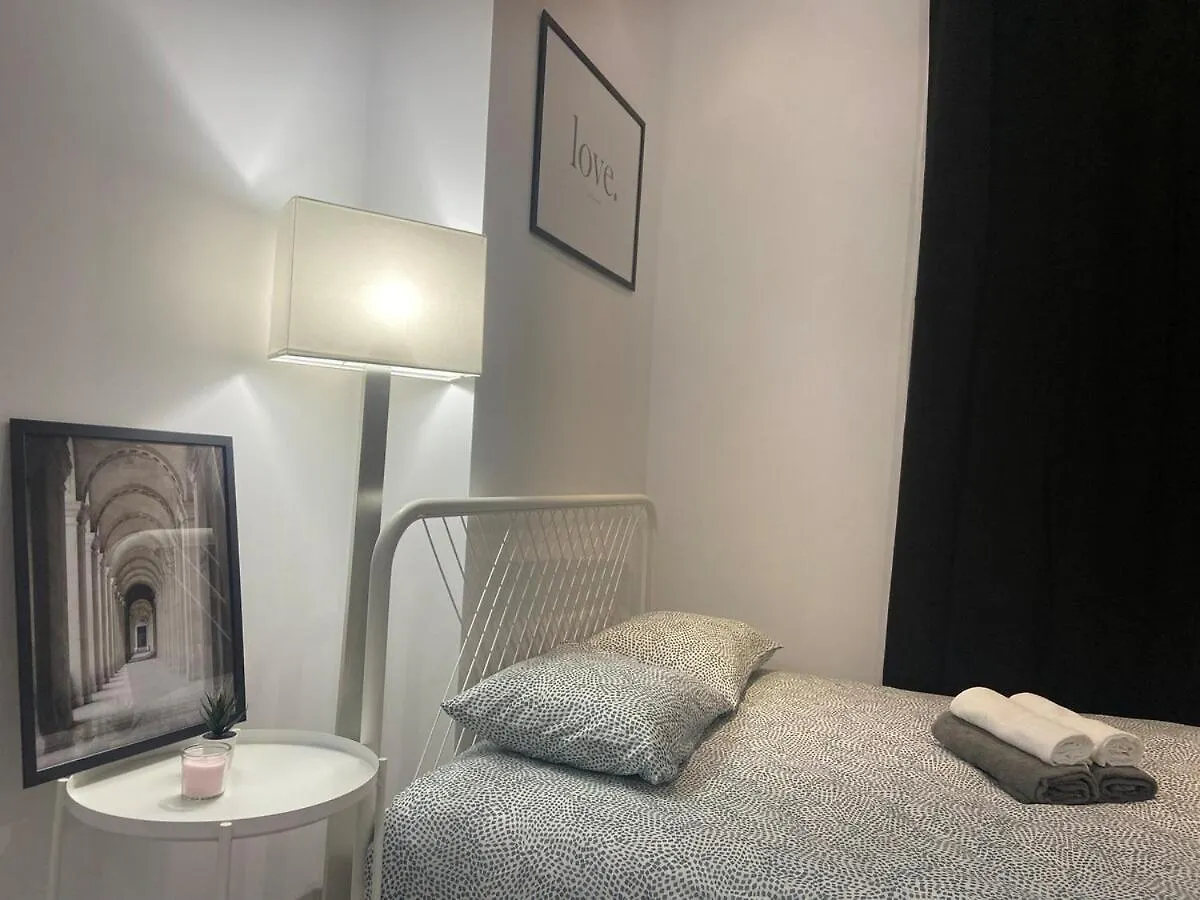 Luxury Aparthotel In Rin Grand Bukarest Apartment