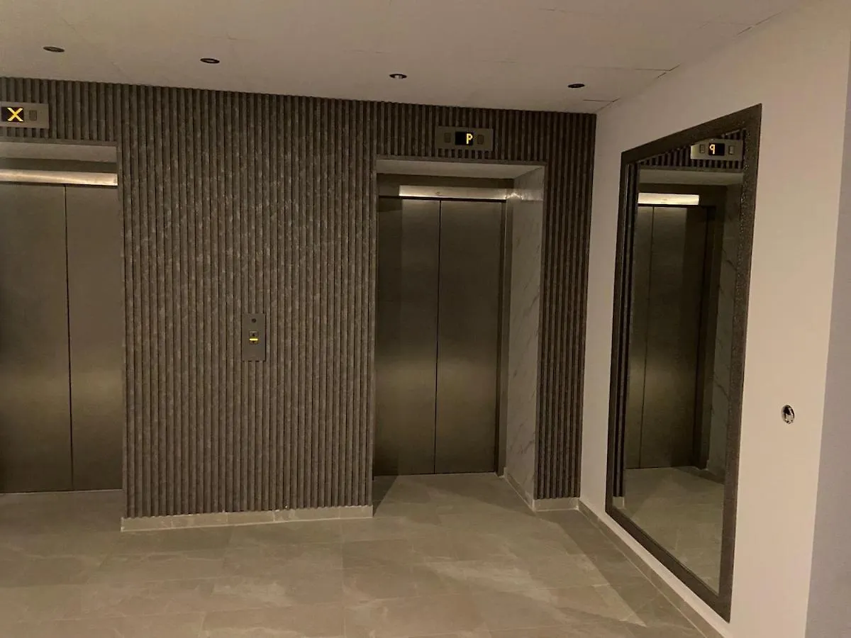 Luxury Aparthotel In Rin Grand Bukarest Apartment